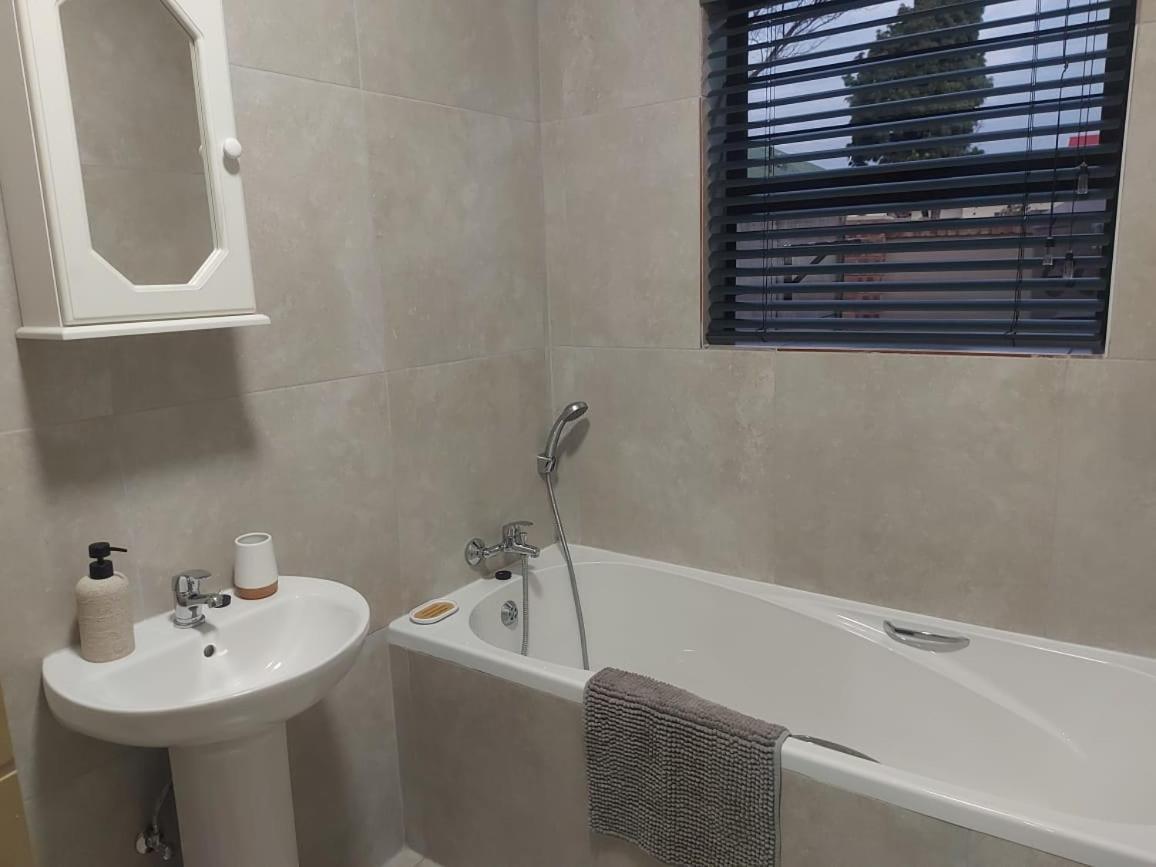 Lloyds - 9 Apartment Ermelo